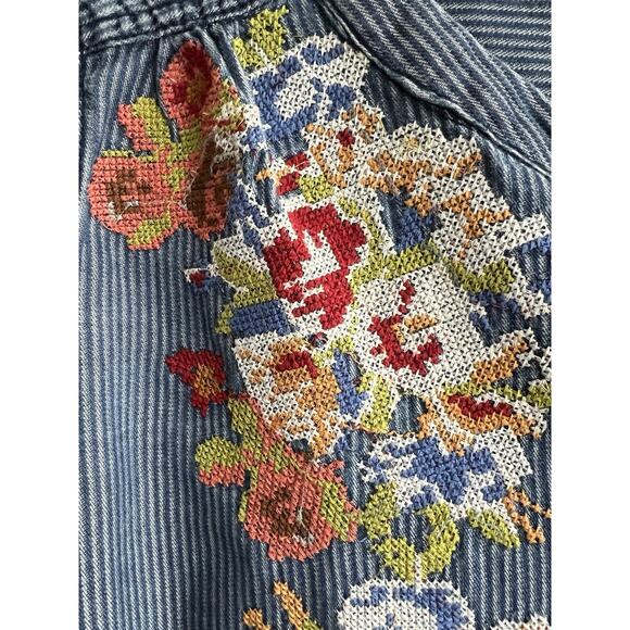 SUNDANCE Kenza Floral Cross Stitch Embroidered Chambray Striped Tunic Blouse L - Picture 6 of 12